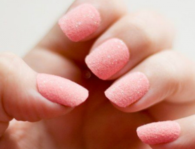 Бархатный маникюр: особенности выполнения, необходимые материалы и инструменты