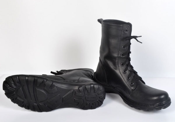 Берцы для походов — плюсы и минусы армейской обуви для туризма