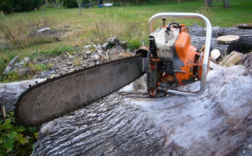 Инструкция, как правильно обкатать новую или отремонтированную бензопилу