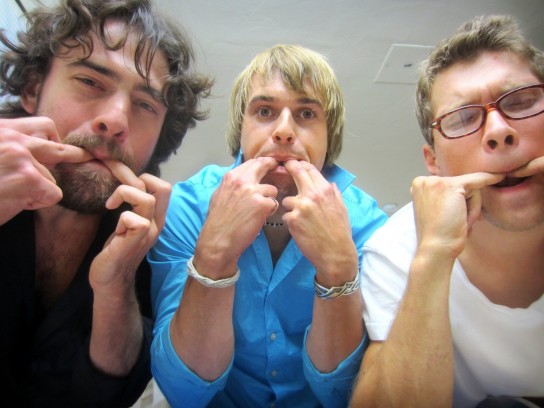 Как научиться свистеть: подробная инструкция и видео