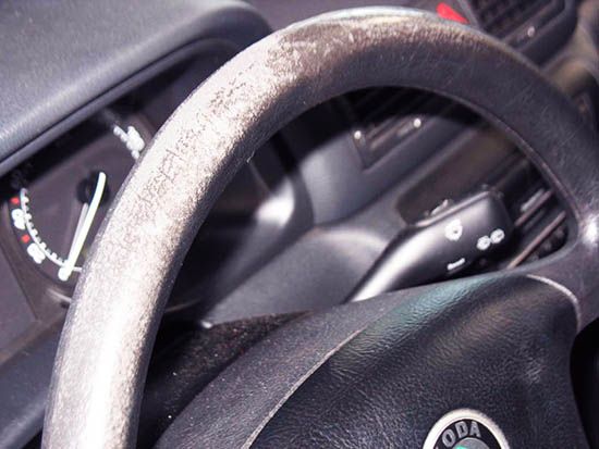 Как омолодить кожаное рулевое колесо?