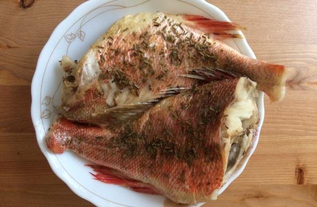 Как приготовить окуня в мультиварке