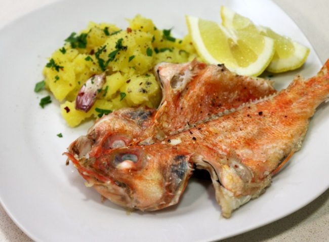 Как приготовить окуня в мультиварке