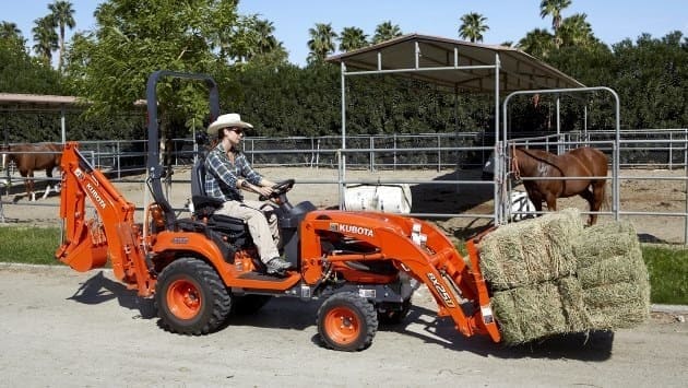 Как регистрировать минитрактор, и нужны ли права на его управление