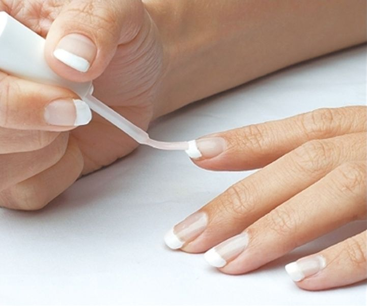 Как сделать французский маникюр дома без полосок