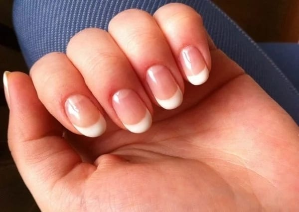 Как сделать классический маникюр: подробности техники