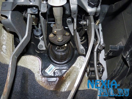 Как снять рулевую рейку