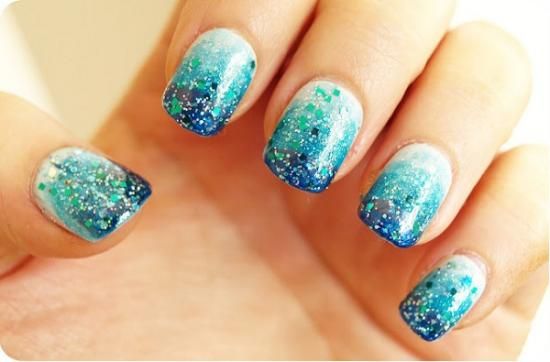 Каким должен быть новогодний маникюр