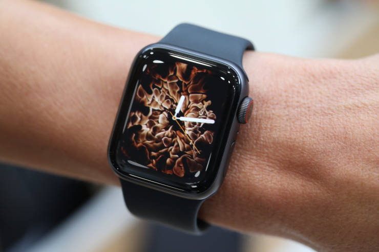 Когда выйдут новые apple watch series 4, и чего от них ждать