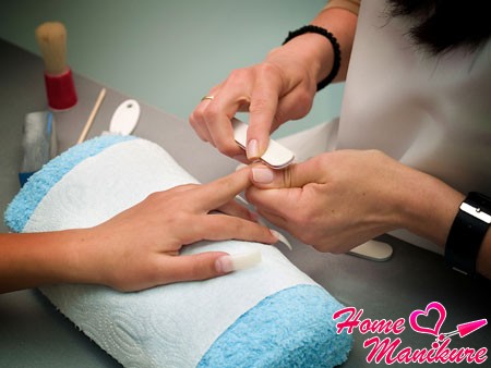 Коррекция гелевых и акриловых ногтей