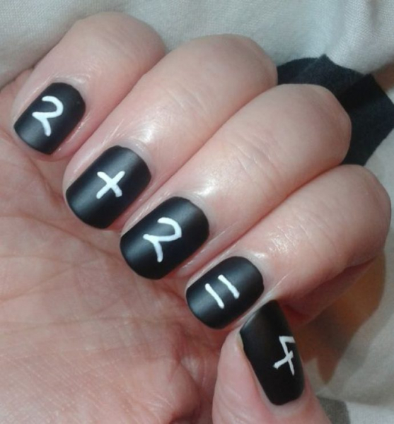 Маникюр в школу: 30 вариантов дизайна на фото