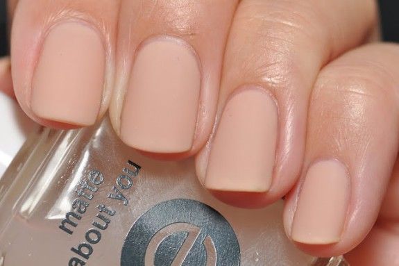 Маникюр в стиле nude: дизайн ногтей телесной цветовой гаммы
