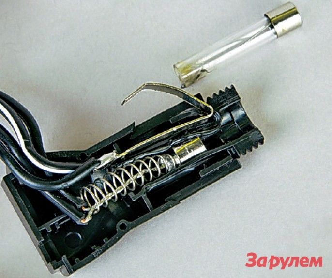 Опасность разветвителя для прикуривателя