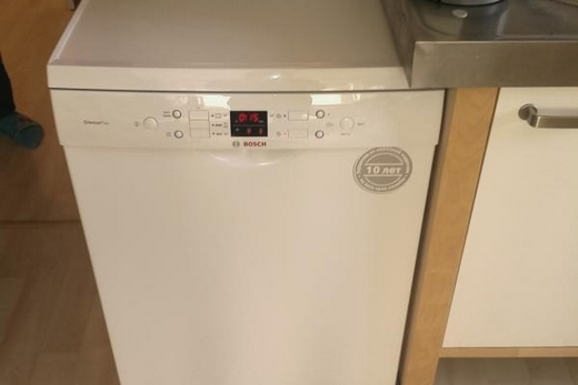 Отдельностоящая посудомоечная машина: обзор плюсов и минусов