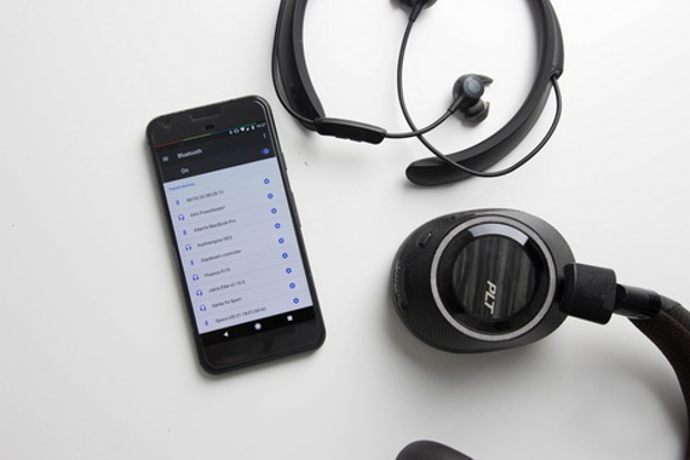 Почему телефон не видит обычные и bluetooth-наушники при их подключении