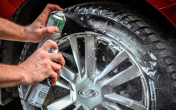 Правильный уход за автомобильными стеклами
