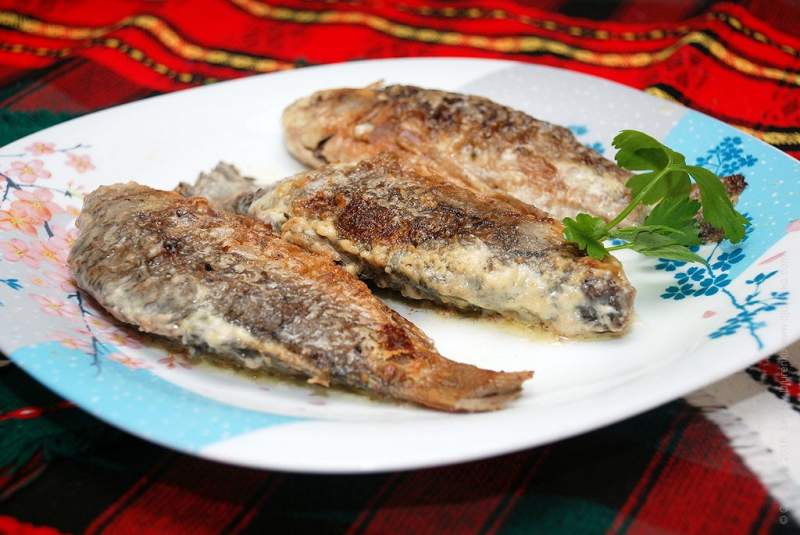 Рецепты карася в сметане