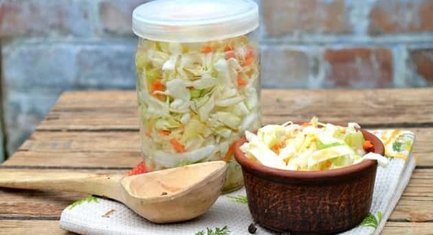 Рецепты засолки капусты на зиму в банках: ранней, цветной, со свеклой в домашних условиях, фото, видео