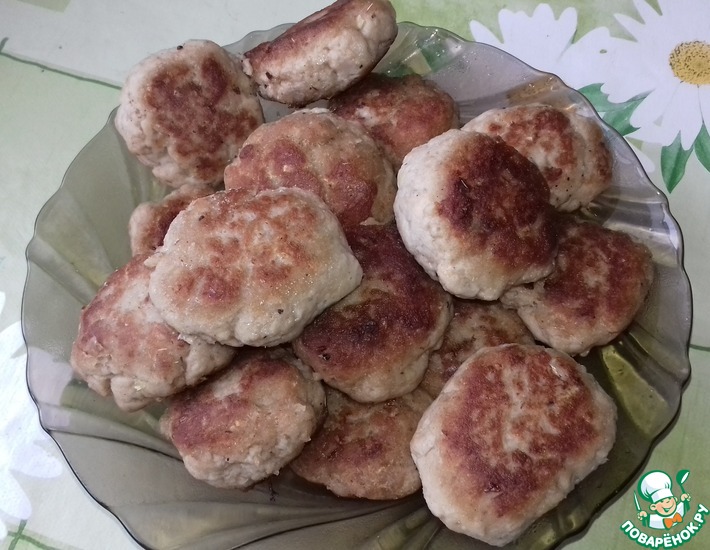 Рыбные котлеты из карася