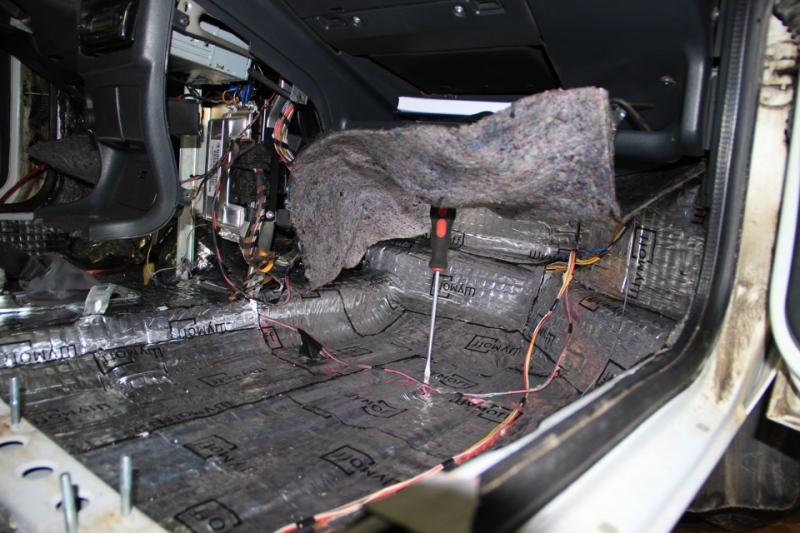 Шумоизоляция автомобиля ваз своими руками