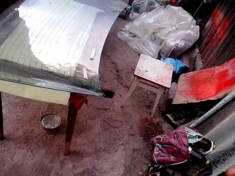 Снимаем тонировку с заднего стекла